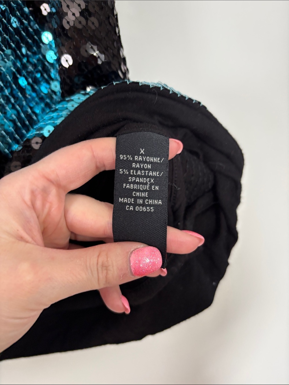 ✨ MXM Sequin Mini Skirt Black & Teal – Size L/XL - Picture 3 of 5